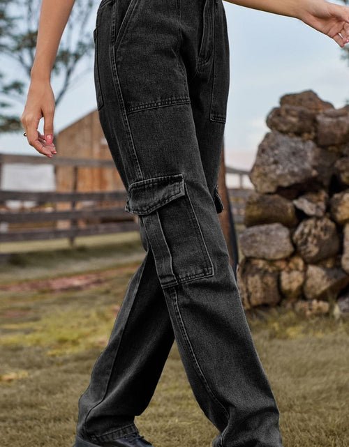 Load image into Gallery viewer, Loose Fit Long Jeans with Pockets
