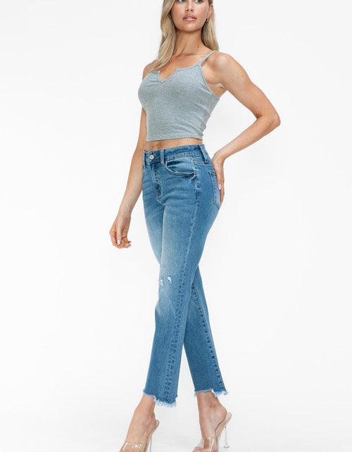 Load image into Gallery viewer, bytos Raw Hem Distressed Mid Rise Crop Jeans
