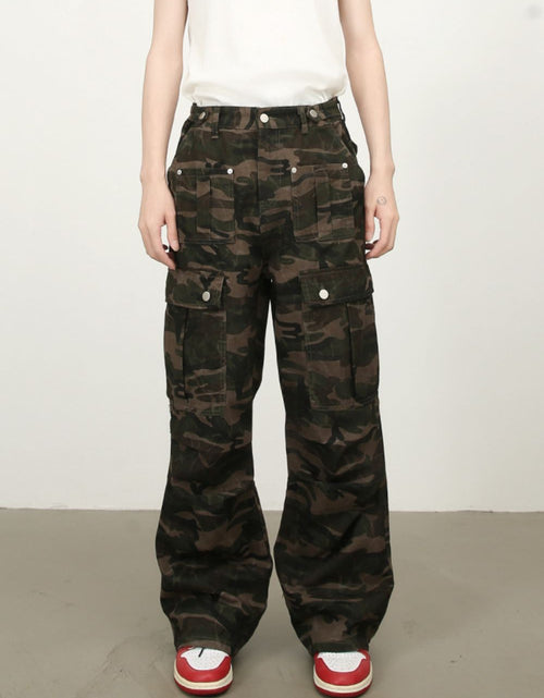 Load image into Gallery viewer, Men's Camouflage Jeans with Cargo Pockets
