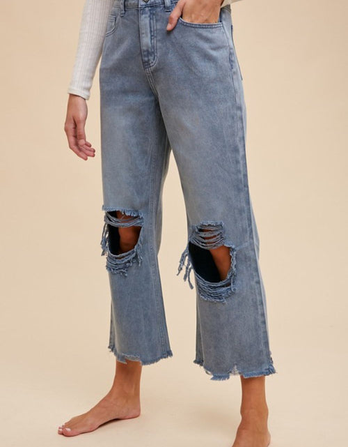 Load image into Gallery viewer, Annie Wear Distressed Raw Hem Jeans
