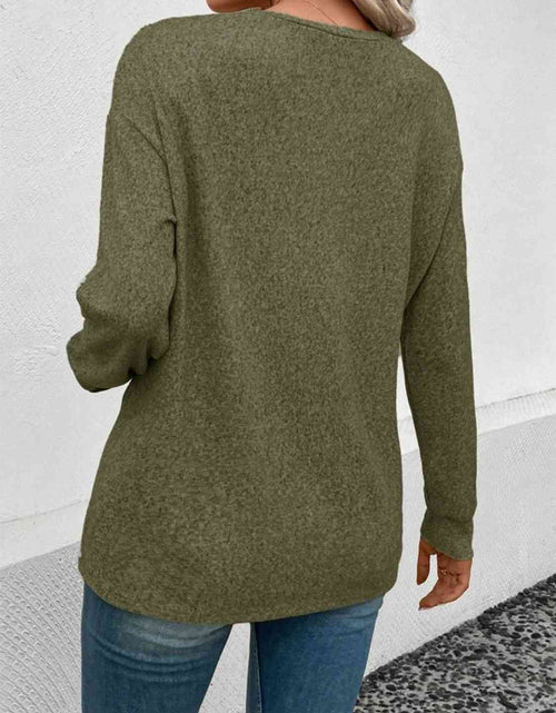 Load image into Gallery viewer, Round Neck Long Sleeve T-Shirt
