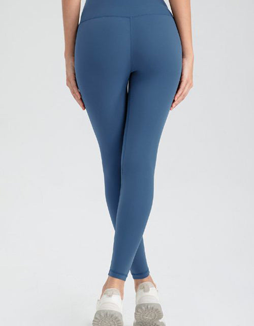 Load image into Gallery viewer, Wide Waistband Slim Fit Active Leggings
