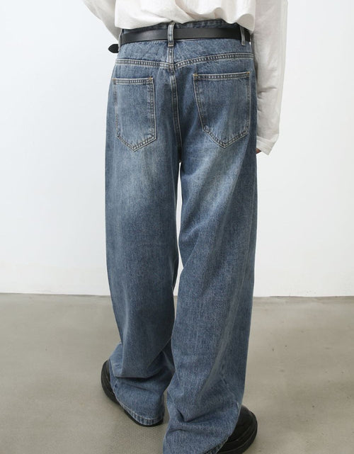 Load image into Gallery viewer, Men's Mid Rise Jeans with Pockets
