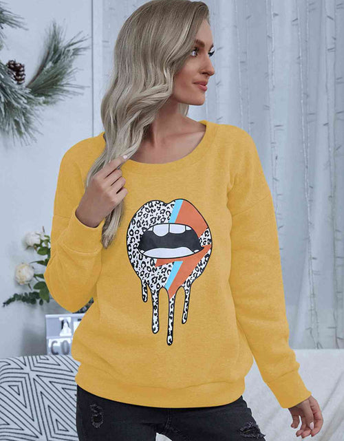 Load image into Gallery viewer, Lip Graphic Round Neck Sweatshirt

