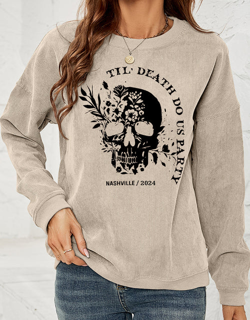 Load image into Gallery viewer, Skull Graphic Dropped Shoulder Sweatshirt
