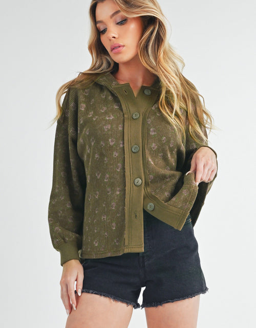 Load image into Gallery viewer, Aemi + Co Floral Button Up Hooded Jacket
