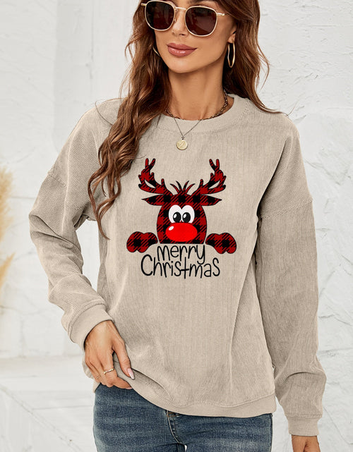 Load image into Gallery viewer, MERRY CHRISTMAS Graphic Sweatshirt
