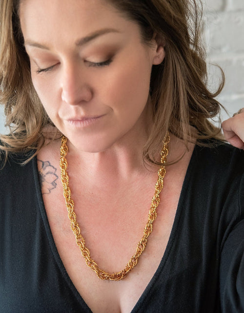 Load image into Gallery viewer, Vintage Oscar De La Renta 24 Inch Gold Tone Link Chain Necklace Size: G by PVD Vintage Jewelry
