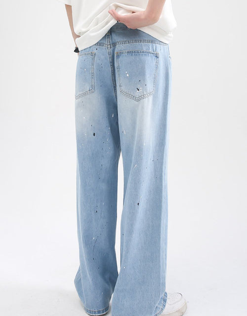 Load image into Gallery viewer, Distressed Jeans with Pockets
