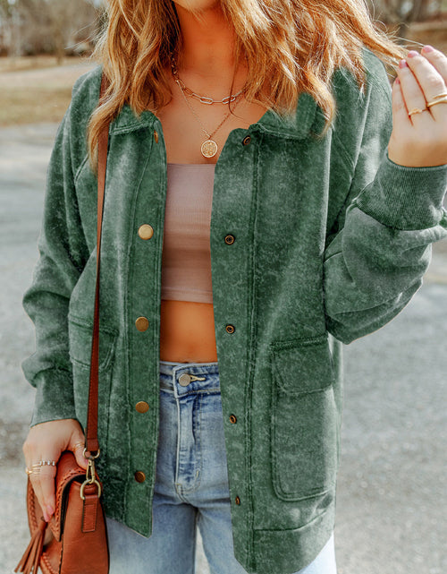 Load image into Gallery viewer, Snap Down Flap Pocket Long Sleeve Shacket
