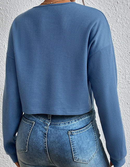 Load image into Gallery viewer, Ivy Lane Cropped V-Neck Raglan Sleeve Buttoned Blouse

