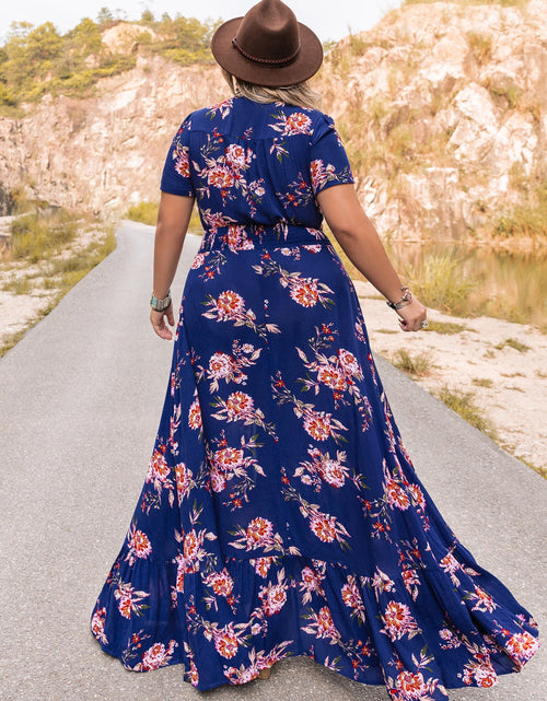 Load image into Gallery viewer, Plus Size V-Neck Maxi Dress
