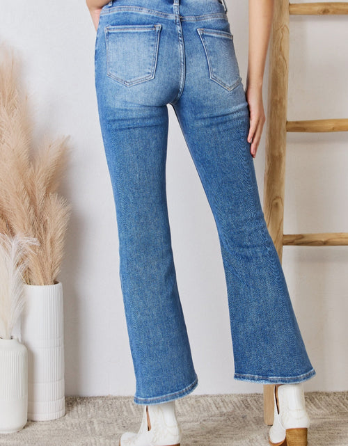 Load image into Gallery viewer, RISEN Full Size High Rise Ankle Flare Jeans
