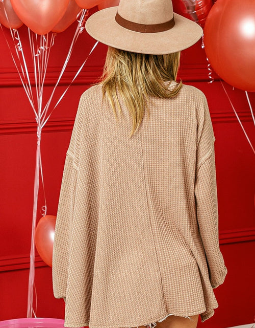 Load image into Gallery viewer, BiBi V-Neck Waffle Uneven Hem Top
