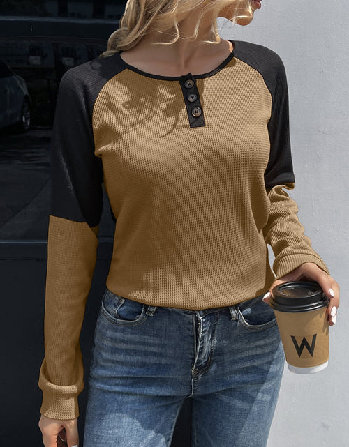 Load image into Gallery viewer, Ivy Lane Contrast Buttoned Round Neck Raglan Sleeve Top

