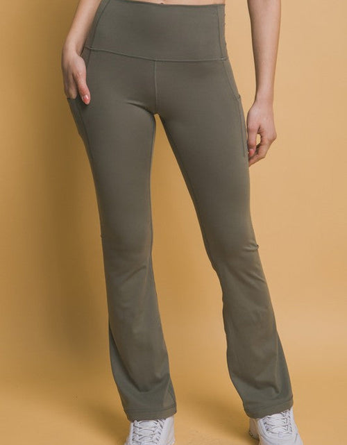 Load image into Gallery viewer, Love Tree High Waist Flare Active Leggings with Side Pockets
