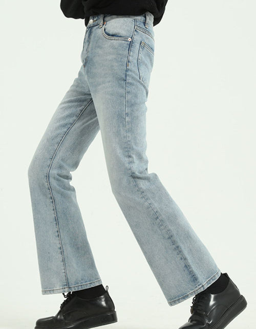 Load image into Gallery viewer, Straight Leg Jeans with Pockets
