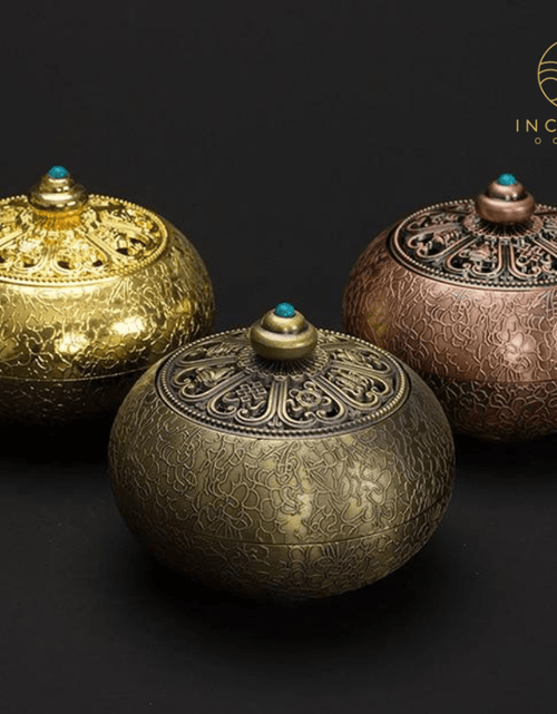 Load image into Gallery viewer, Alloy Retro Incense Holder by incenseocean
