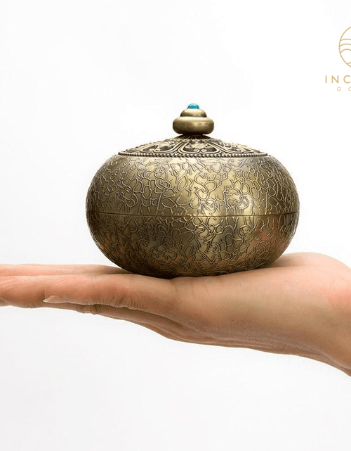 Load image into Gallery viewer, Alloy Retro Incense Holder by incenseocean
