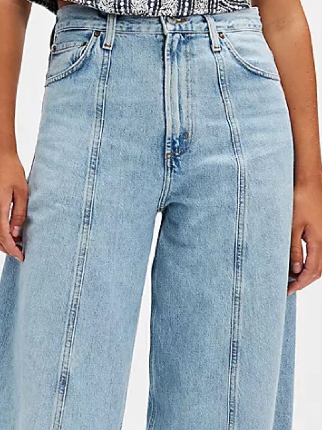 Wide Leg Jeans with Pockets