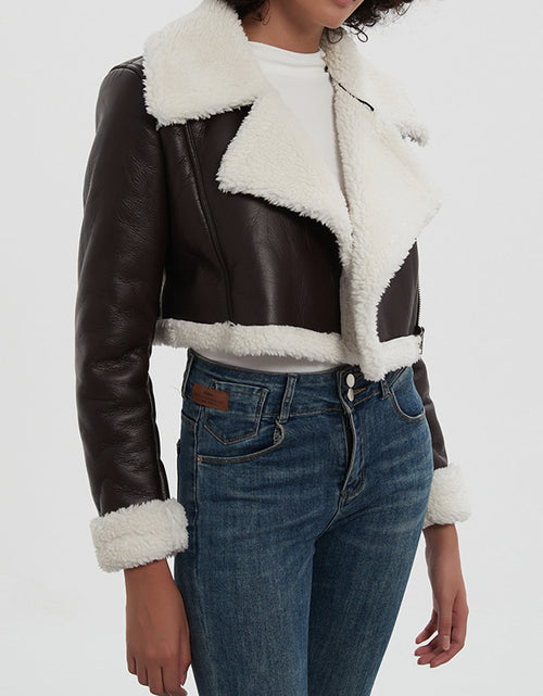 Load image into Gallery viewer, Collared Neck Long Sleeve Plush Cropped Jacket

