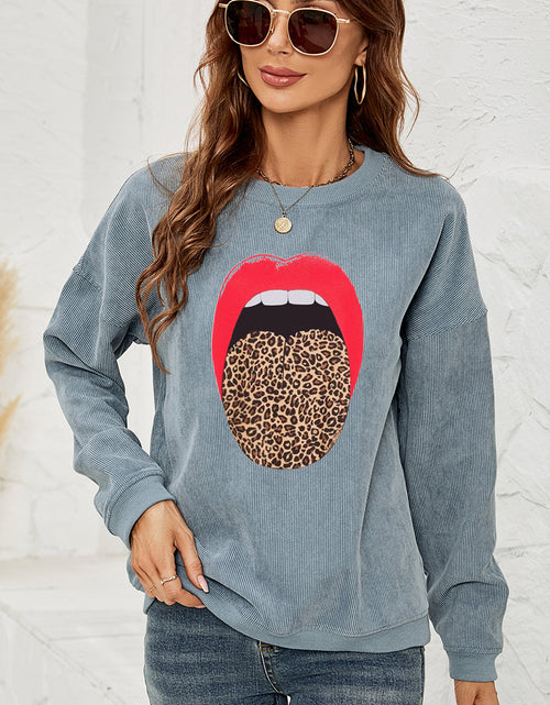 Load image into Gallery viewer, Round Neck Dropped Shoulder MAMA Graphic Sweatshirt
