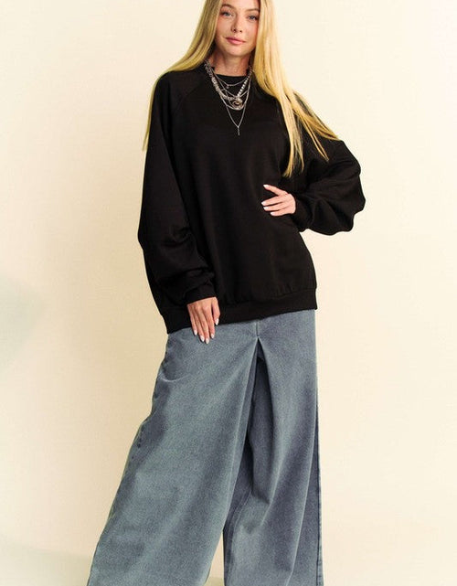 Load image into Gallery viewer, Davi &amp; Dani Round Neck Raglan Sleeve Sweatshirt
