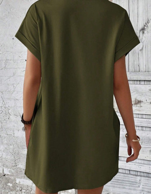 Load image into Gallery viewer, Pocketed Round Neck Short Sleeve Dress
