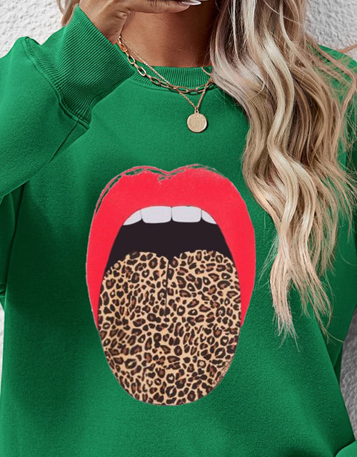 Load image into Gallery viewer, Leopard Lip Graphic Round Neck Sweatshirt
