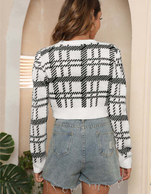 Load image into Gallery viewer, V-Neck Cropped Button-Up Cardigan
