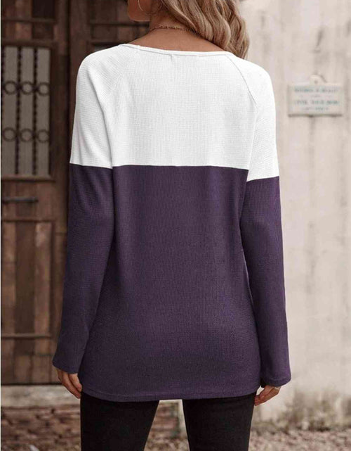 Load image into Gallery viewer, Contrast Round Neck Long Sleeve T-Shirt
