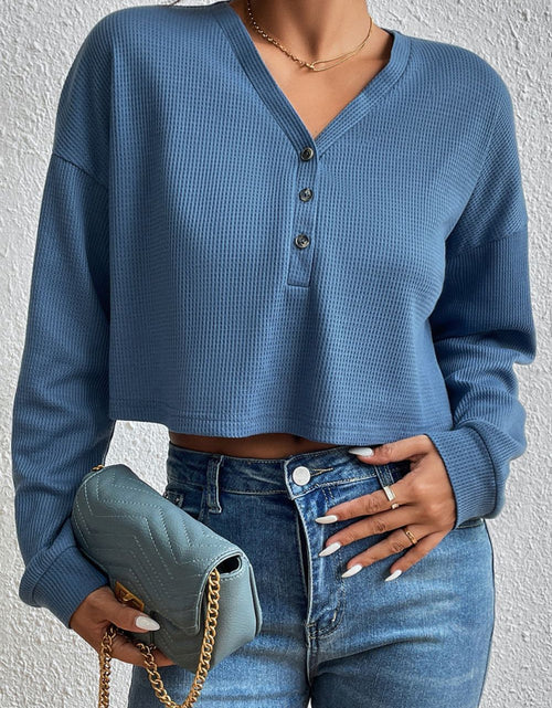 Load image into Gallery viewer, Ivy Lane Cropped V-Neck Raglan Sleeve Buttoned Blouse
