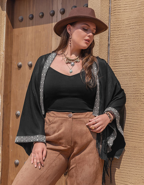 Load image into Gallery viewer, Plus Size Geometric Open Front Fringe Hem Cardigan
