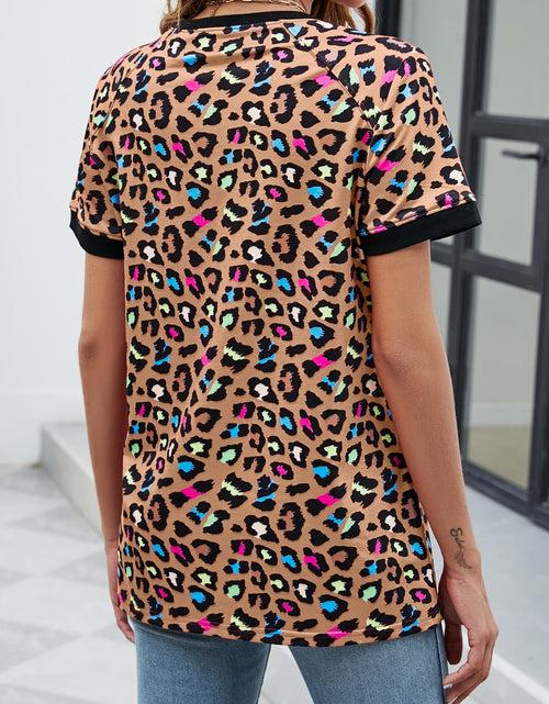 Load image into Gallery viewer, Leopard Round Neck Short Sleeve Tee Shirt
