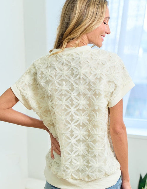 Load image into Gallery viewer, First Love 3D Mesh Flower Round Neck Short Sleeve Top
