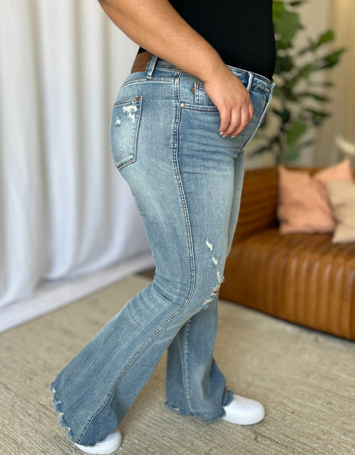 Load image into Gallery viewer, Judy Blue Full Size Medium Rise Tummy Control Destroy Flare
