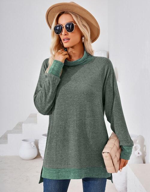 Load image into Gallery viewer, Contrast Mock Neck Long Sleeve T-Shirt
