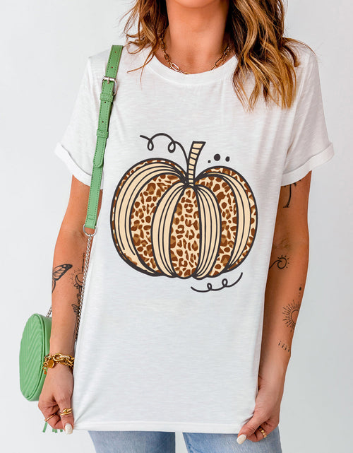 Load image into Gallery viewer, Pumpkin Round Neck Short Sleeve T-Shirt
