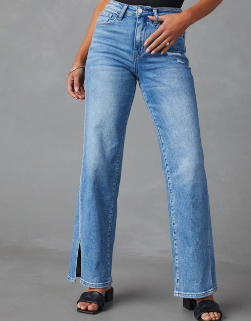 Load image into Gallery viewer, Slit Buttoned Jeans with Pockets
