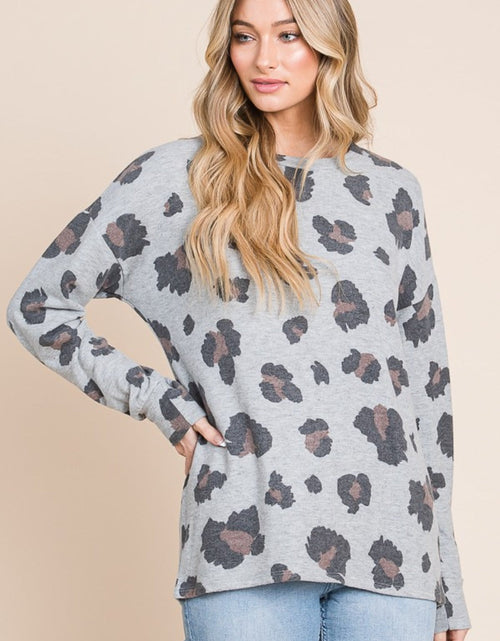 Load image into Gallery viewer, BOMBOM Leopard Drop Shoulder T-Shirt
