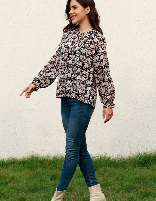 Load image into Gallery viewer, Floral Flounce Sleeve Round Neck Blouse
