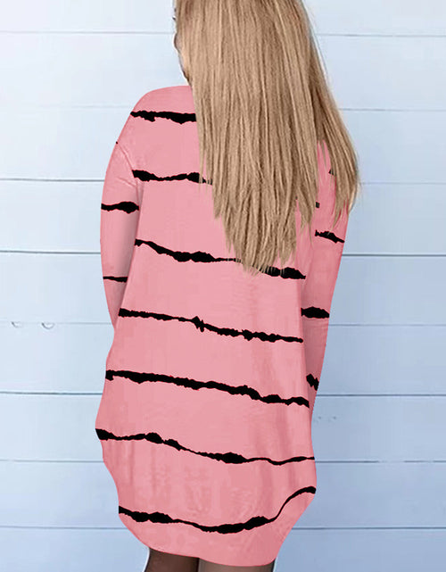 Load image into Gallery viewer, Printed Long Sleeve Cardigan
