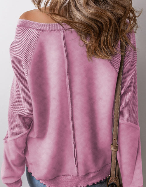 Load image into Gallery viewer, Exposed Seam Long Sleeve Sweatshirt
