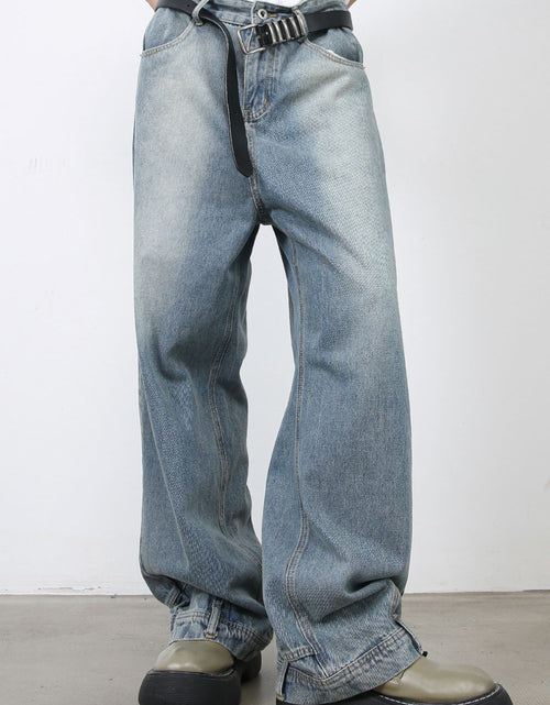 Load image into Gallery viewer, Men's Washed Loose Jeans with Pockets
