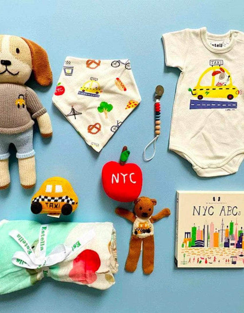 Load image into Gallery viewer, Baby New Yorker Organic Gift Set | Estella by Estella
