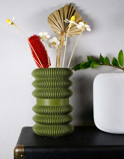 Load image into Gallery viewer, BANDES Vase by Rosebud HomeGoods
