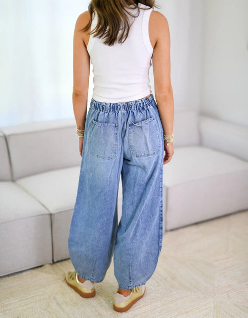 Load image into Gallery viewer, Drawstring Jeans with Pockets
