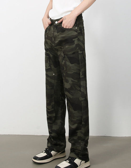 Load image into Gallery viewer, Men's Camouflage Straight Leg Cargo Jeans

