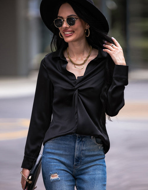 Load image into Gallery viewer, Shiny Twist Front Collared Blouse
