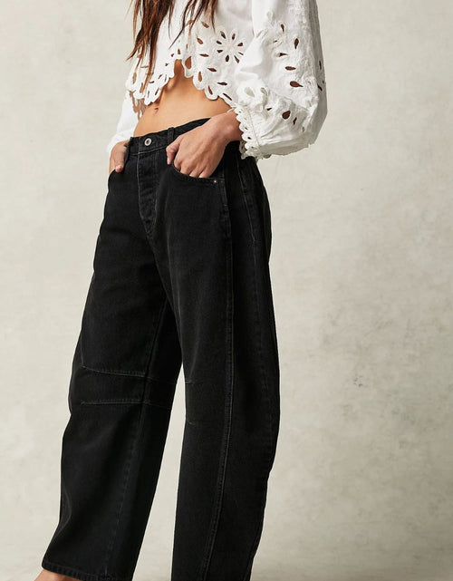 Load image into Gallery viewer, Wide Leg Jeans with Pockets
